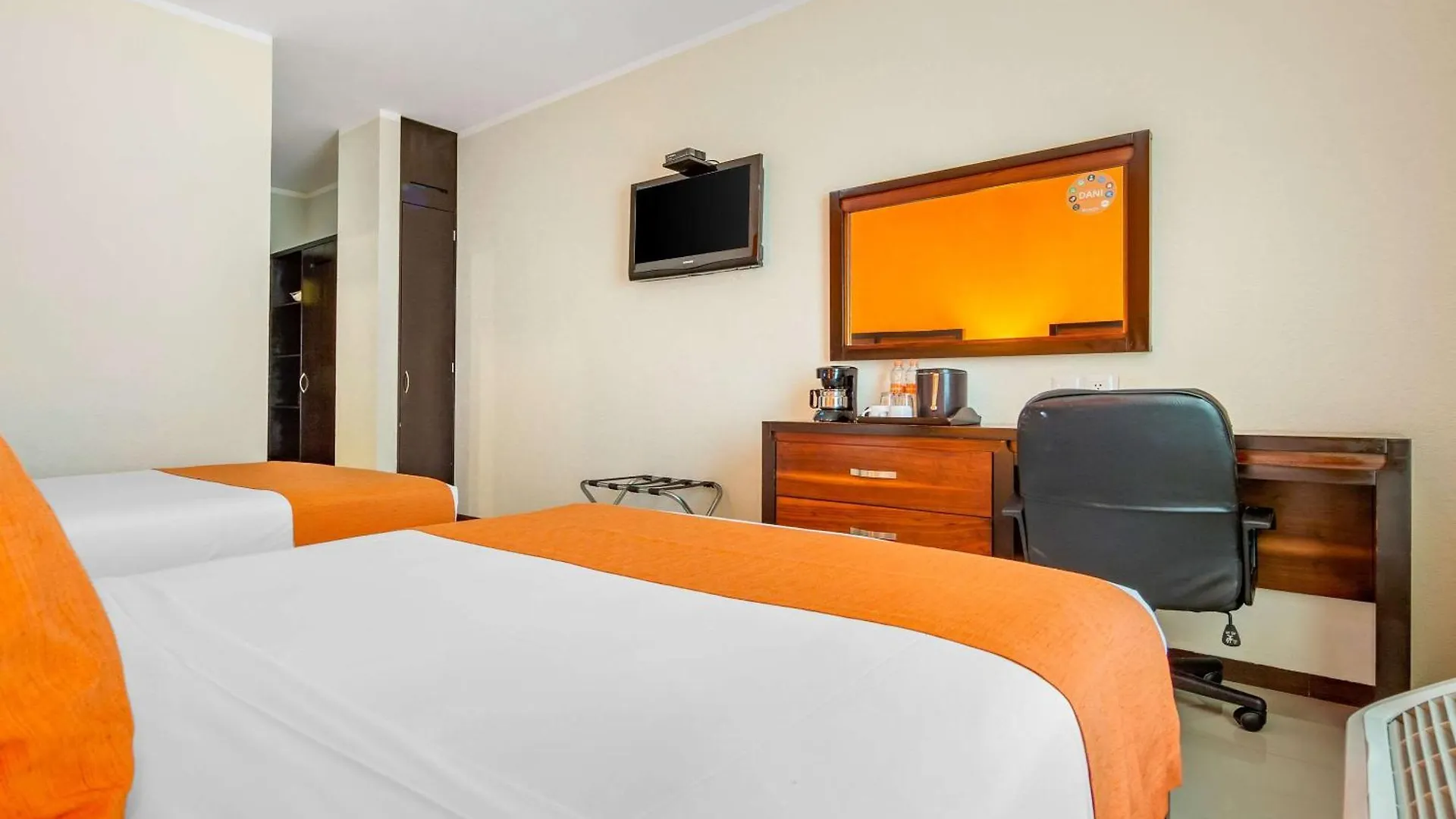 Comfort Inn Cancun Aeropuerto Hotel